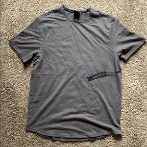 Men’s dress tee